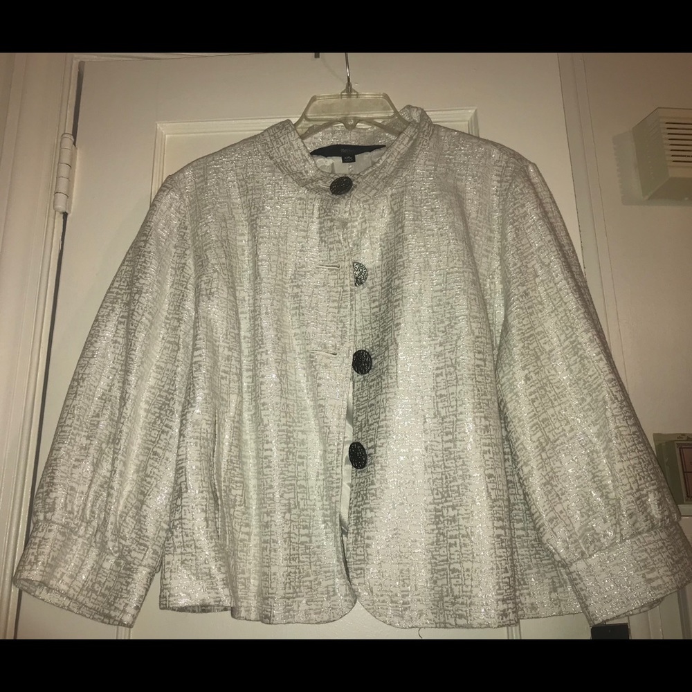 Crop dinner jacket